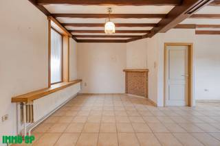 Te renoveren gezinswoning met 3 slaapkamers, garage en veel potentieel – gunstig gelegen in Mol-Gompel.Deze woonst biedt tal van mogelijkheden voor...
