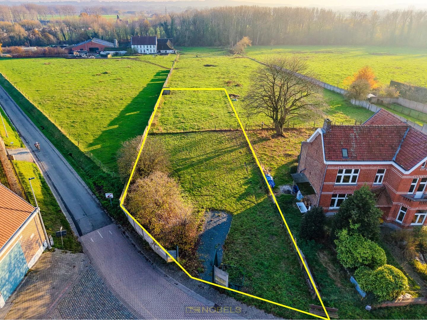 Te koop, heel mooi perceel bouwgrond voor open bebouwing met groen zicht! - foto 4