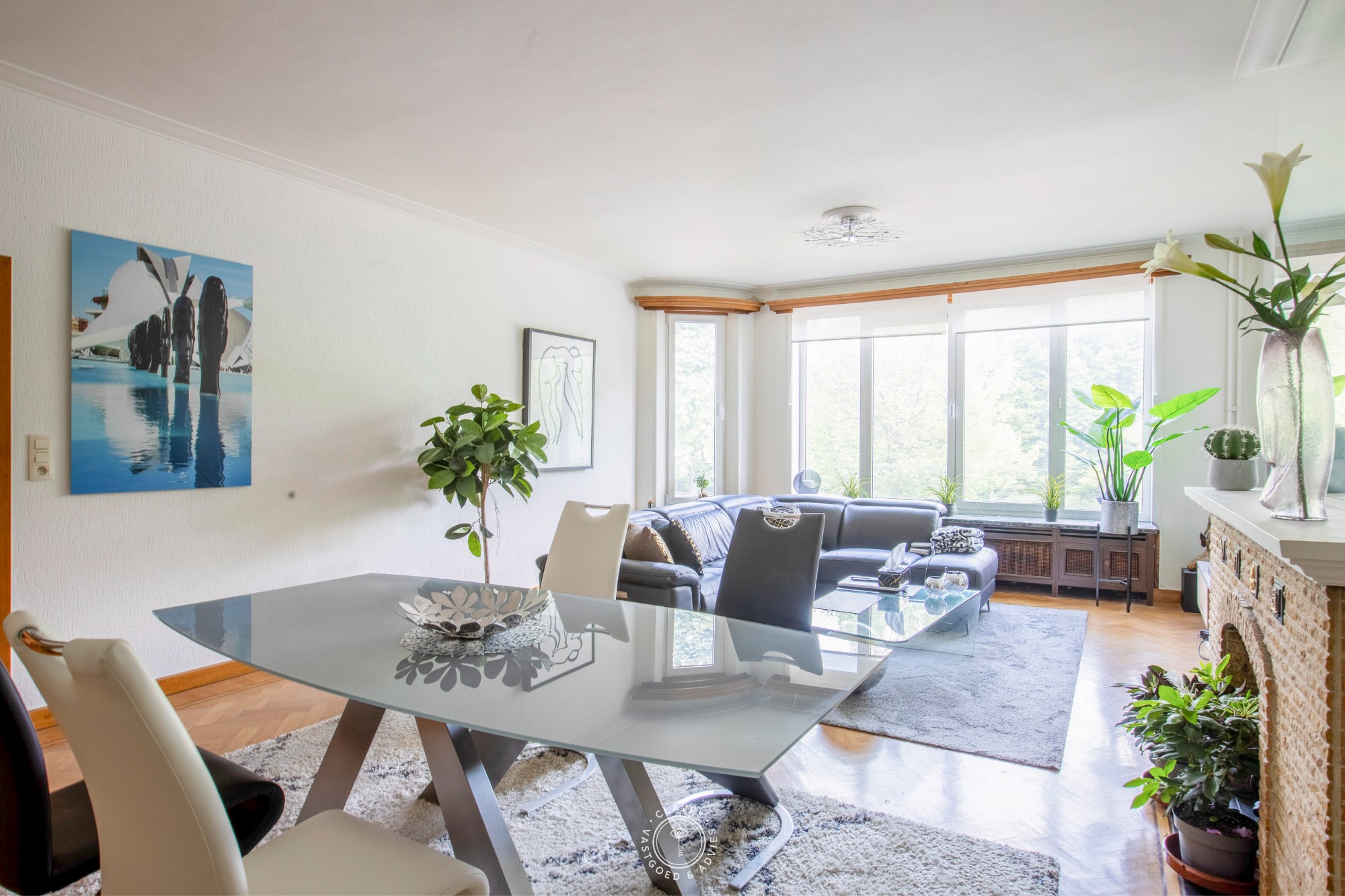 Ruim appartement met 2 slaapkamers en terras, zicht op het stadspark - foto 3