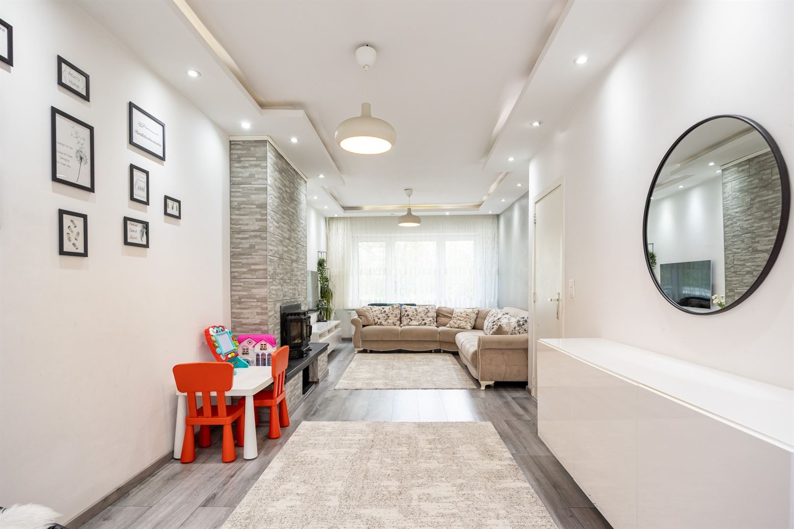 Compact comfort met zonnige tuin in Merksem

 - foto 4