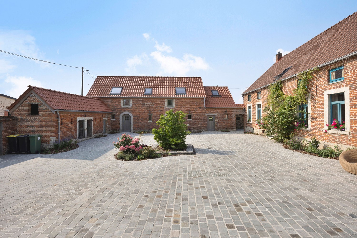 beautifully renovated square farmhouse with “a SOUL” - photo 5