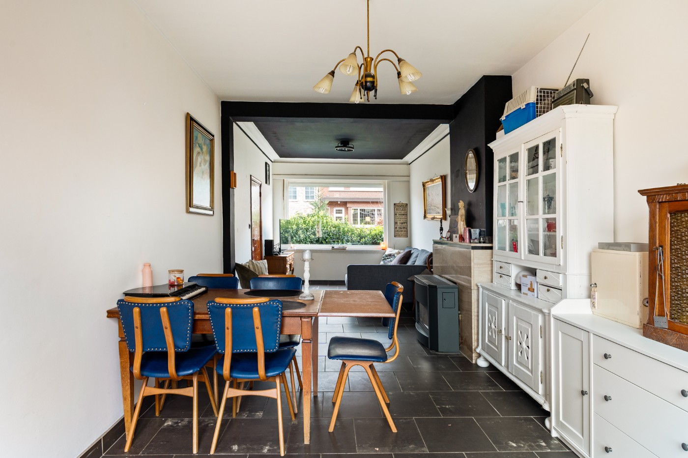 Op te frissen, grote woning met 3 à 4 slpk. en tof west-tuintje - foto 5