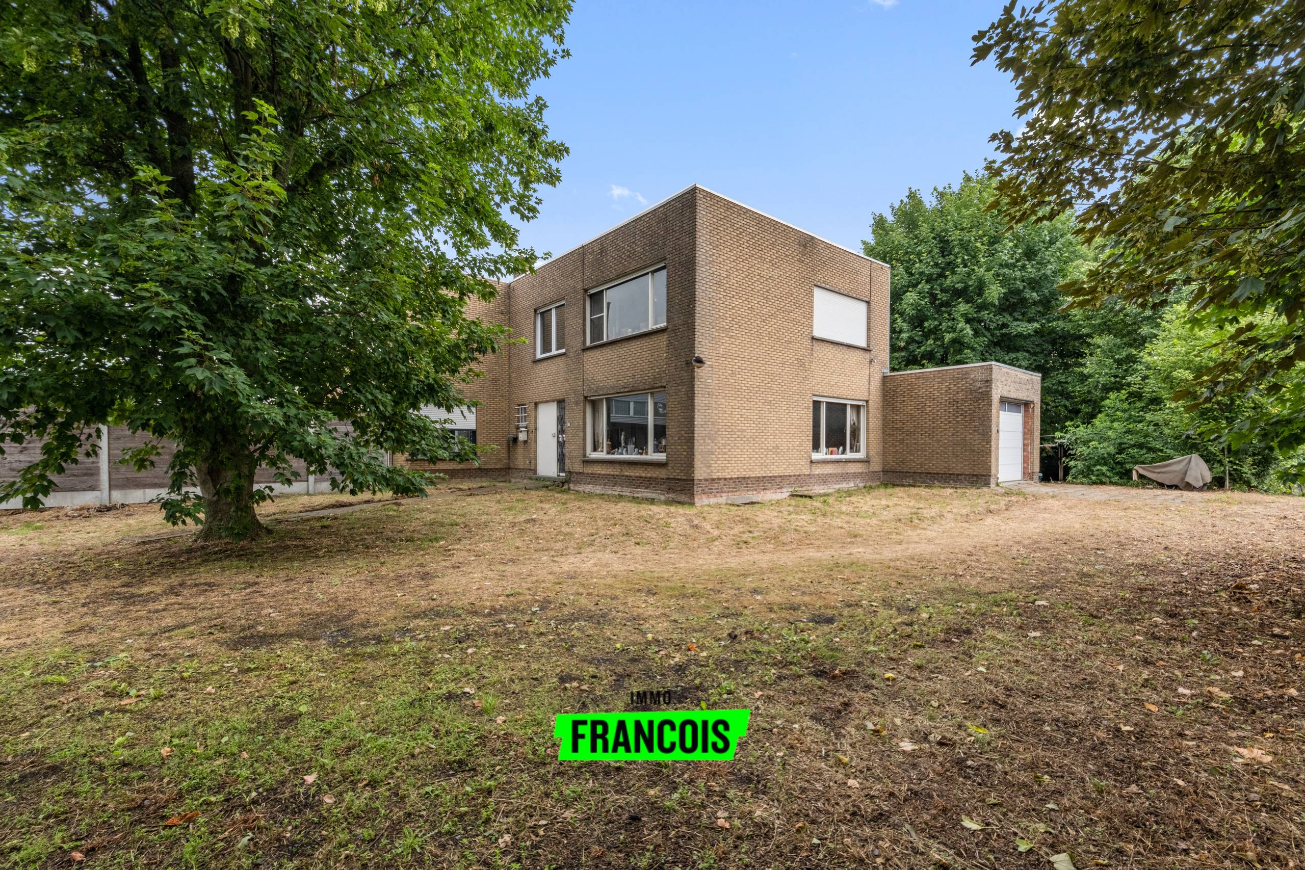 House for sale in Bruges with 3 bedrooms - photo 1