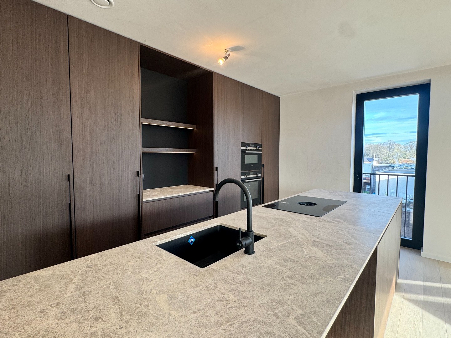 Nieuwbouwappartement met twee slaapkamers, terras en ondergrondse autostaanplaats te koop in Zulte - foto 5