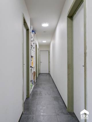 Recent gelijkvloers appartement in het centrum van Bocholt, gelegen aan het mooie marktplein. Het appartementencomplex is kleinschalig en...