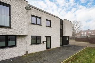 Deze instapklare BEN-woning (bijna energieneutraal) is tot in de puntjes afgewerkt en combineert comfort, energiezuinigheid en moderne...