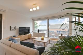 Dit instapklare en energiezuinige appartement combineert comfort, stijl en ruimte in één schitterend geheel. Met 3 slaapkamers, 2 zonnige...