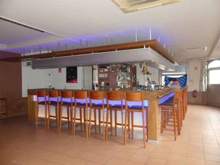 Dit uitstekend gelegen hoekpand met café en woonst bevindt zich op een strategische hoek van een drukke invalsweg en geniet van maximale...