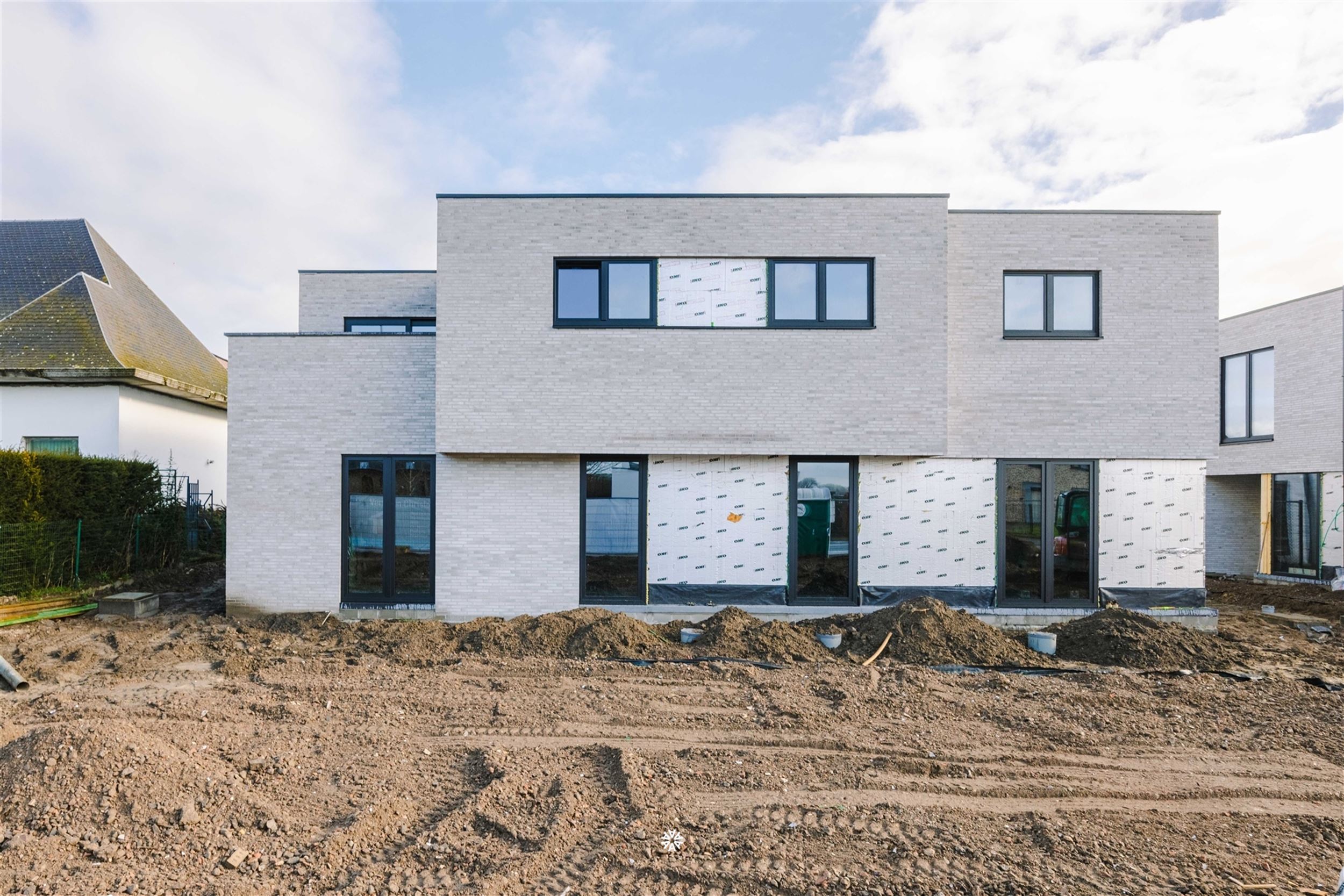 Appartement neuf de 2 chambres avec terrasse - photo 2