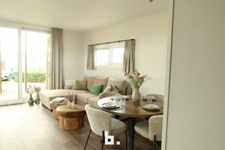 Nieuwe chalet (type Luxury) op topligging vlak aan zee te Wenduine met mooie living met aansluitend terras, open ingerichte keuken,...