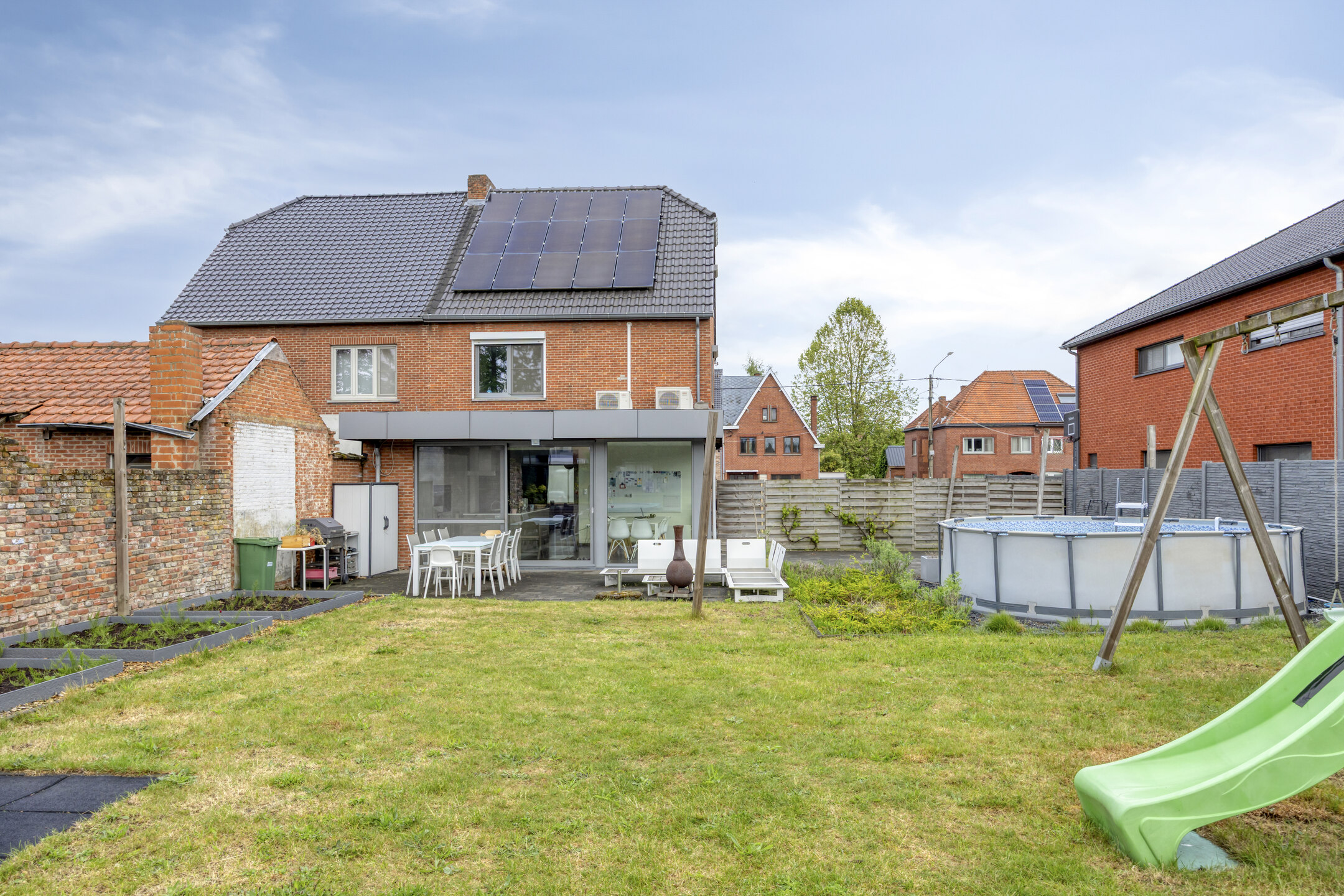 Energy-efficient renovated home with garden in Kermt - photo 3