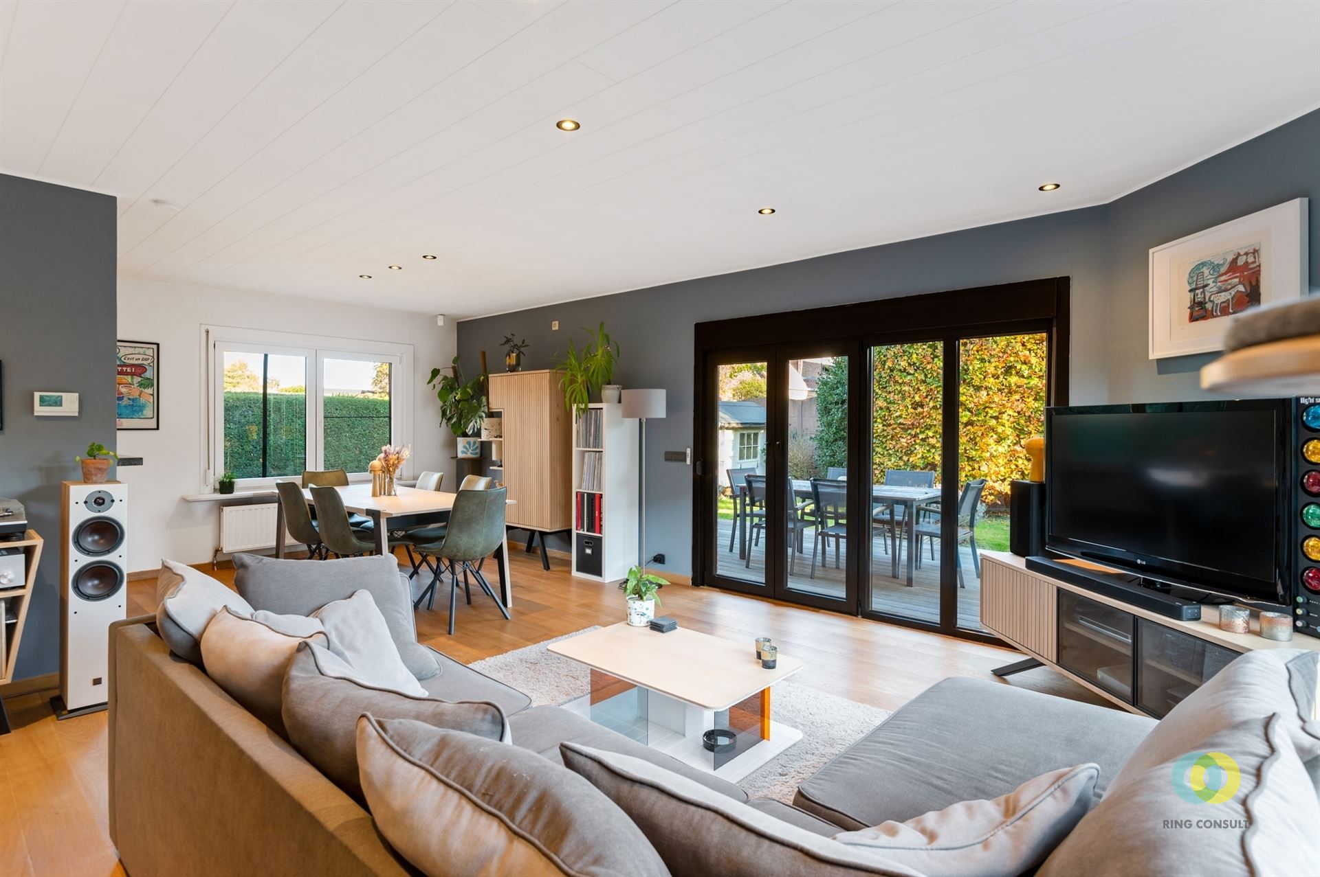 Bungalow résidentiel avec garage - photo 4