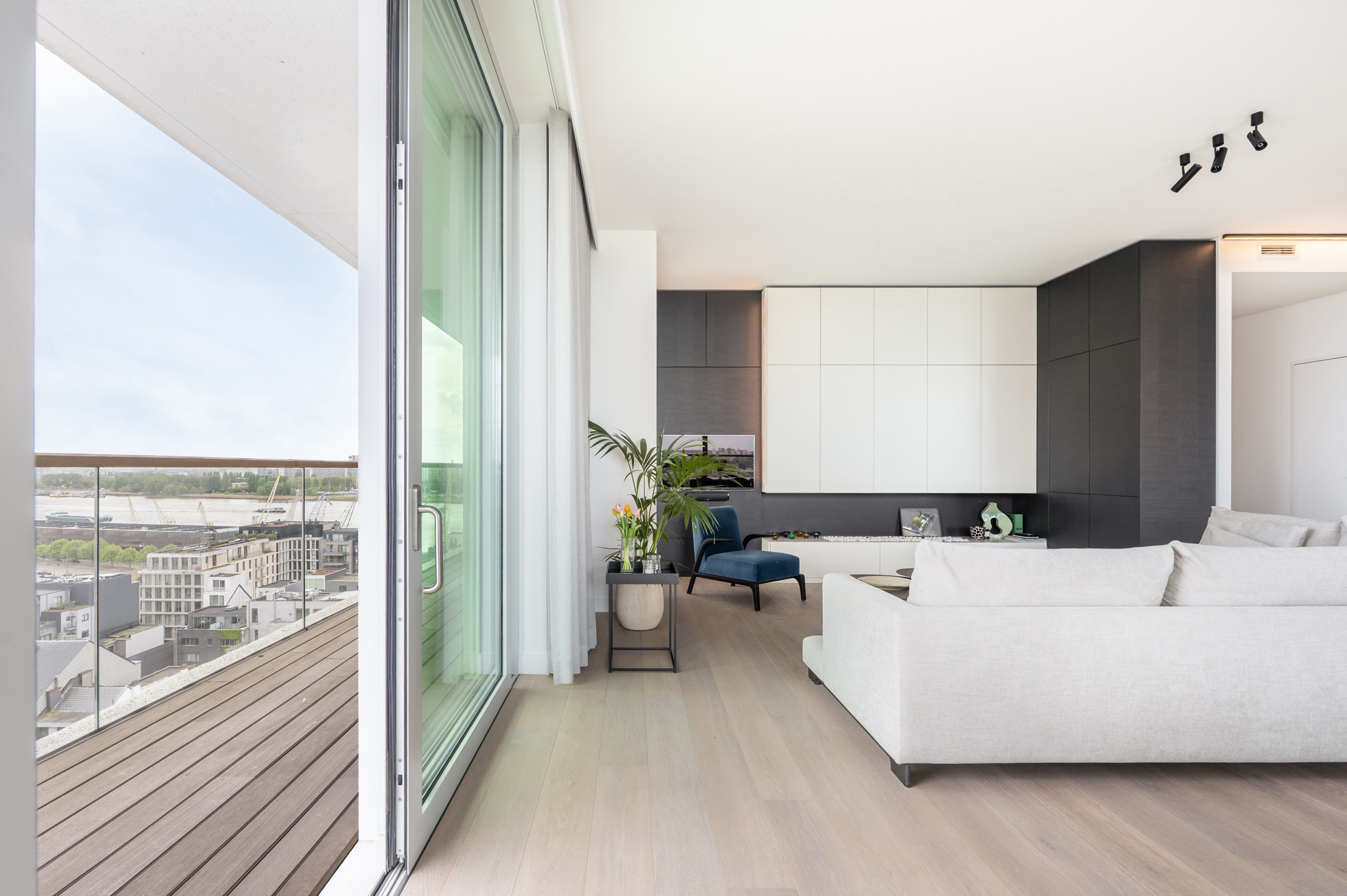 Apartment for sale in Antwerp with 2 bedrooms - photo 4