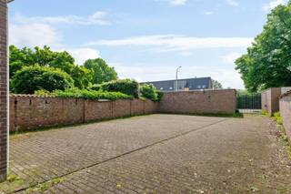 Bent u op zoek naar een rendabele investering op een toplocatie in Duffel? Dan is dit renovatieproject in het kernwinkelgebied absoluut het...