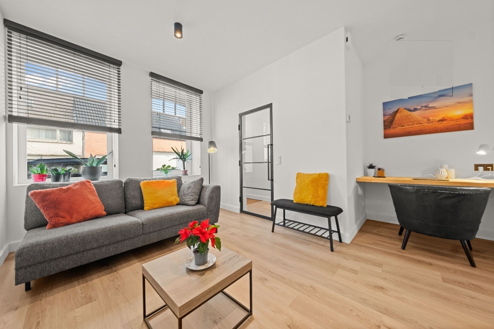 Mooi gerenoveerde woning met terrastuin *** PAS VRIJ VANAF 1 JANUARI, NIET VROEGER! - foto 5