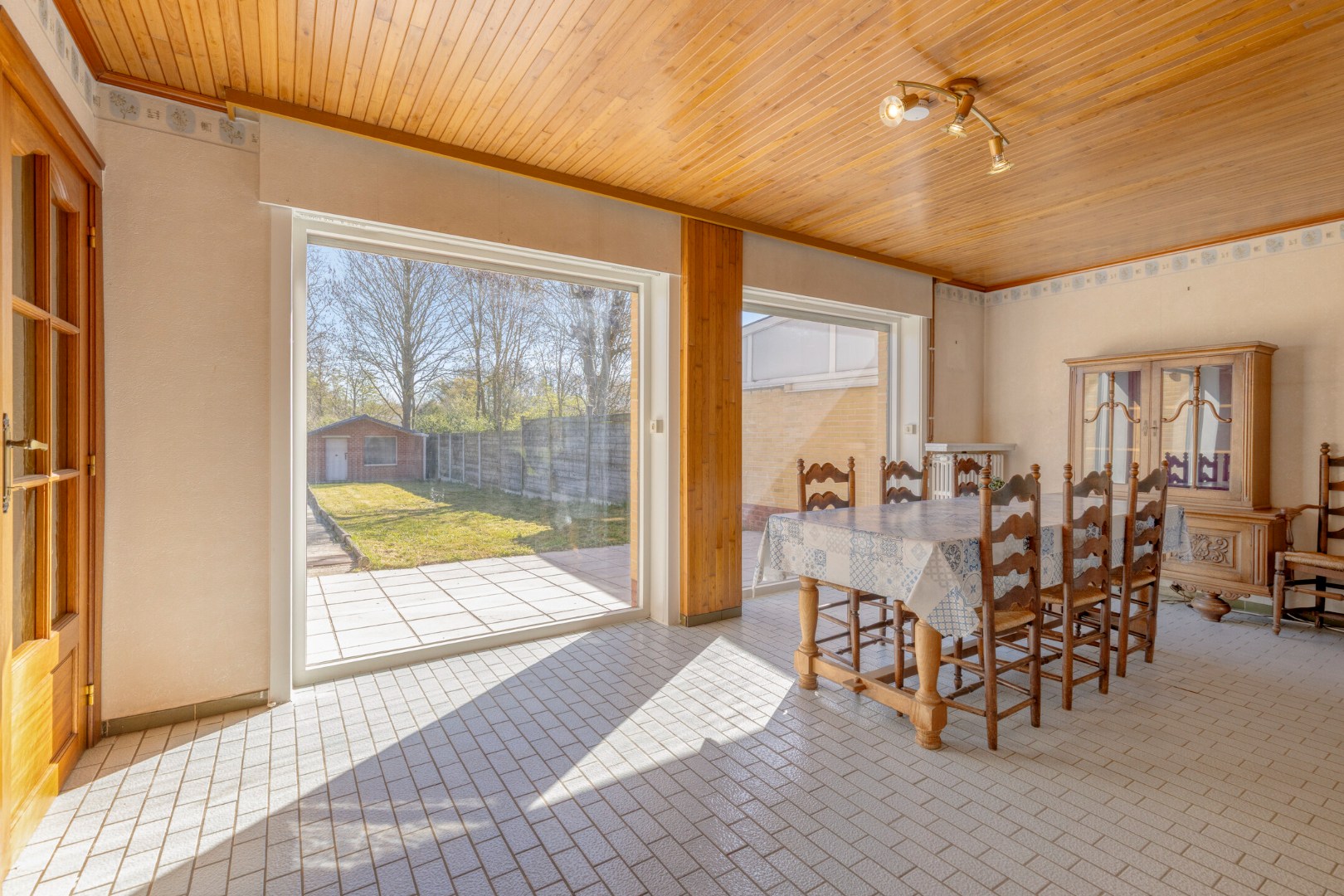 Heel aangename woning met grote tuin in een rustige buurt! - foto 3