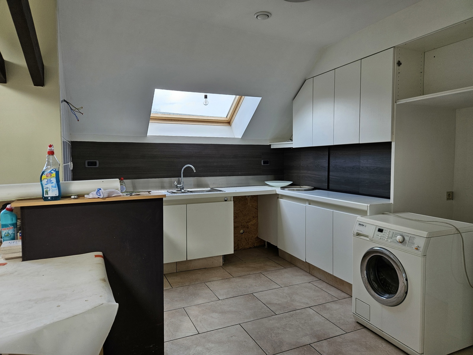 Zeer ruim appartement met 3 slaapkamers en terras - foto 5