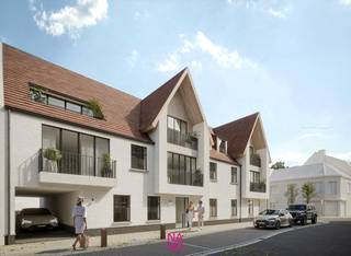 <span><span><em><strong>Ruim 2-slaapkamerappartement in Villa Grace – met ruime praktische zolderruimte én leuk terrasje, Westkapellestraat</strong></em></span></span><br /><br />Dit ruime appartement op de tweede verdieping beschikt over een lichtrijke woonkamer met open leefkeuken, twee slaapkamers met een douchekamer en een apart toilet, en een praktische bergruimte waardoor u geniet van een doordachte indeling en alle hedendaags wooncomfort.<br /><br />De leefkeuken geeft uit op uw terras en biedt een aangename plek om te ontspannen en te genieten..<br /><br />Bovendien beschikken alle appartementen op de tweede en bovenste verdieping van Villa Grace over een dergelijke royale zolderruimte, praktisch en slim ingericht zodat u maximaal van de beschikbare ruimte kunt profiteren.<br /><br /><span><span><em><strong>Interesse?</strong></em></span></span><br />Bent u benieuwd naar dit appartement en wenst u meer informatie Neem contact op met Immo NANO via 050 60 60 78 of info@immonano.be