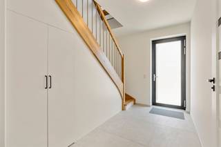 Ruime en moderne nieuwbouwwoning in Scherpenheuvel-Zichem Dit moderne en energiezuinig pand getuigt van verfijnde architectuur en doordachte...