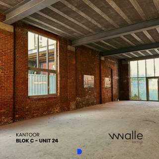 Op een uitstekende locatie nabij het centrum van Kortrijk wordt momenteel een karaktervolle industriële site herontwikkeld tot een bedrijvencampus...