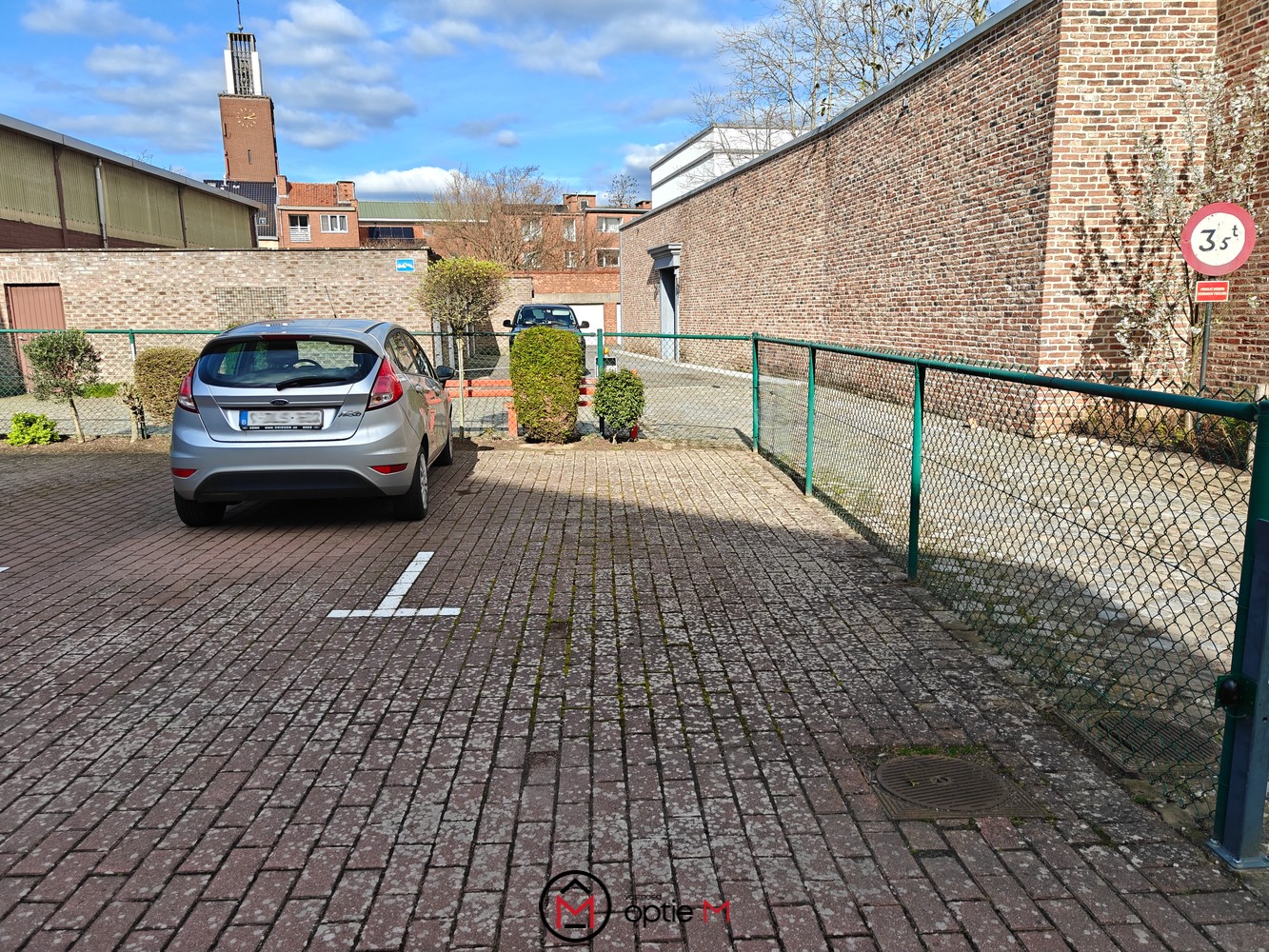 Staanplaats nabij het station van Hasselt - foto 3