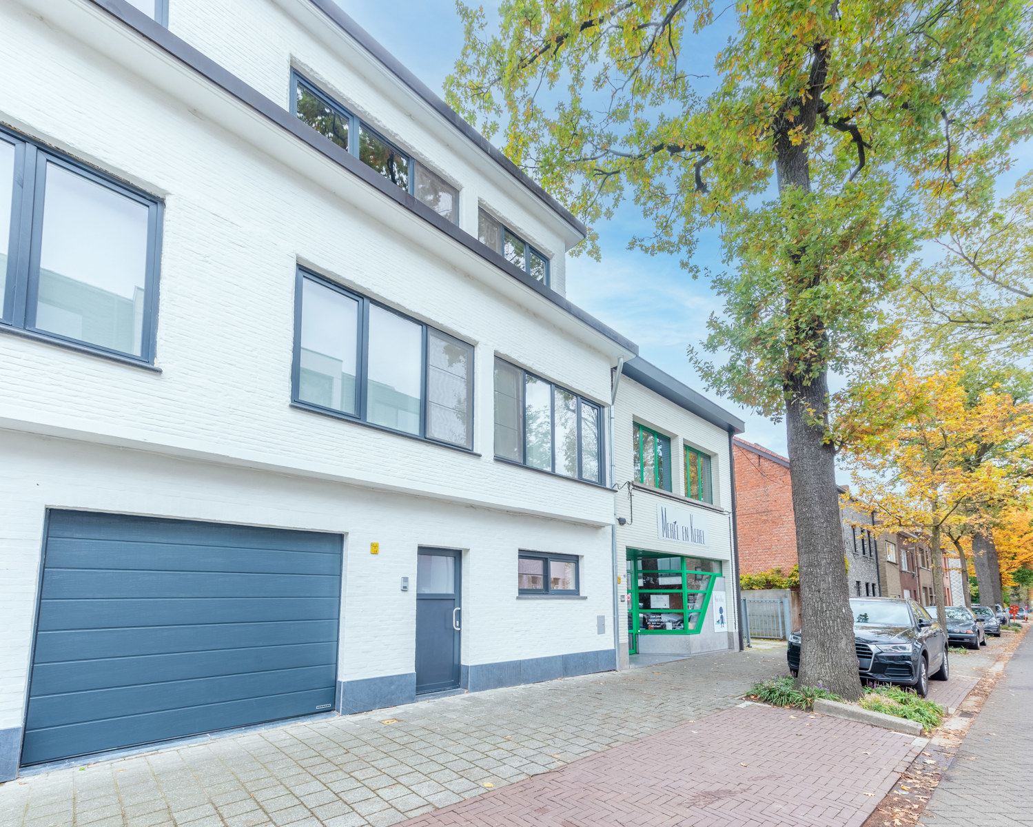 Centraal gelijkvloers 1-slpk app met tuinterras en garage - foto 2