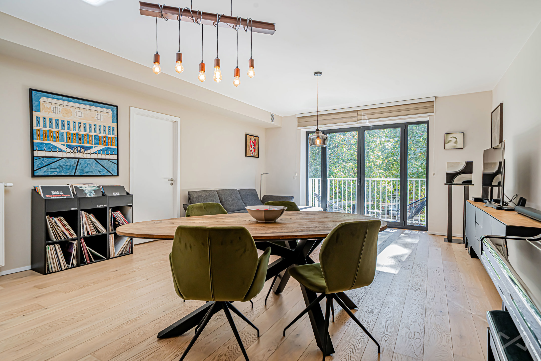 TE KOOP in SCHAARBEEK | Appart met 2 slk+ bureau + terras - foto 4