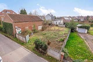 Mooi perceel bouwgrond voor open bebouwing op een terrein van 3are 73ca.De bouwgrond is gelegen in een rustige straat op wandelafstand van Leefdaal...