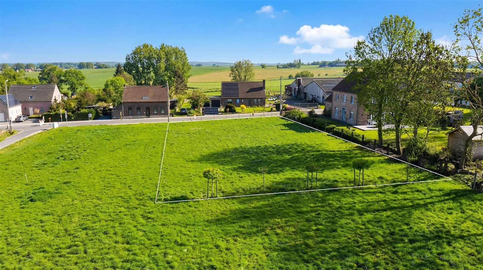 1342 m² zonovergoten bouwgrond met landelijk zicht - foto 1