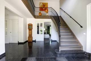 DE WONING IS GELEGEN AAN DE STUIFKETEL 8 IN BURGH-HAAMSTEDE NEDERLAND:MEER INFORMATIE TE VERKRIJGEN VIA SINKE KOMEJAN MAKELAAR ZIERIKZEE...