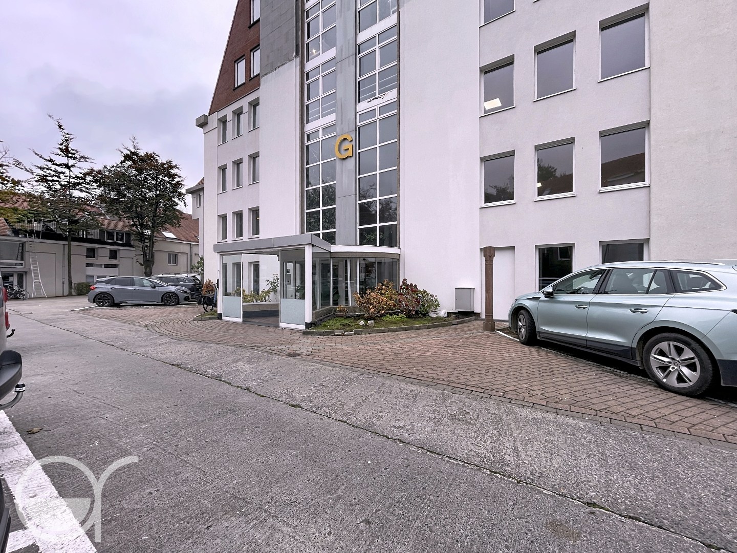Commercial for rent in Sint-Denijs-Westrem - photo 2