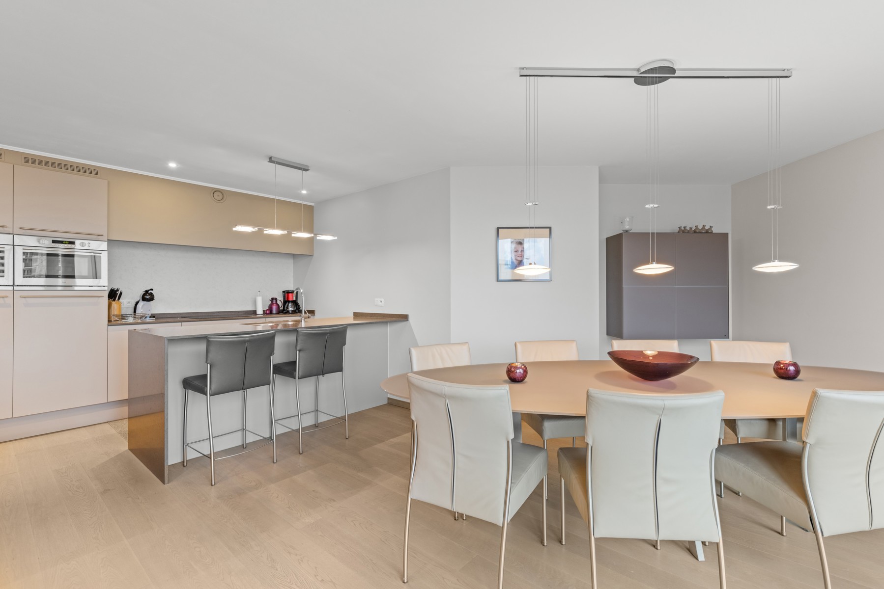 Ruim appartement met 2 terrassen en dubbele garage - foto 4