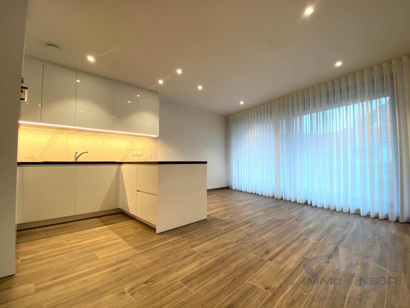 Centraal gelegen nieuwbouw appartement - foto 3