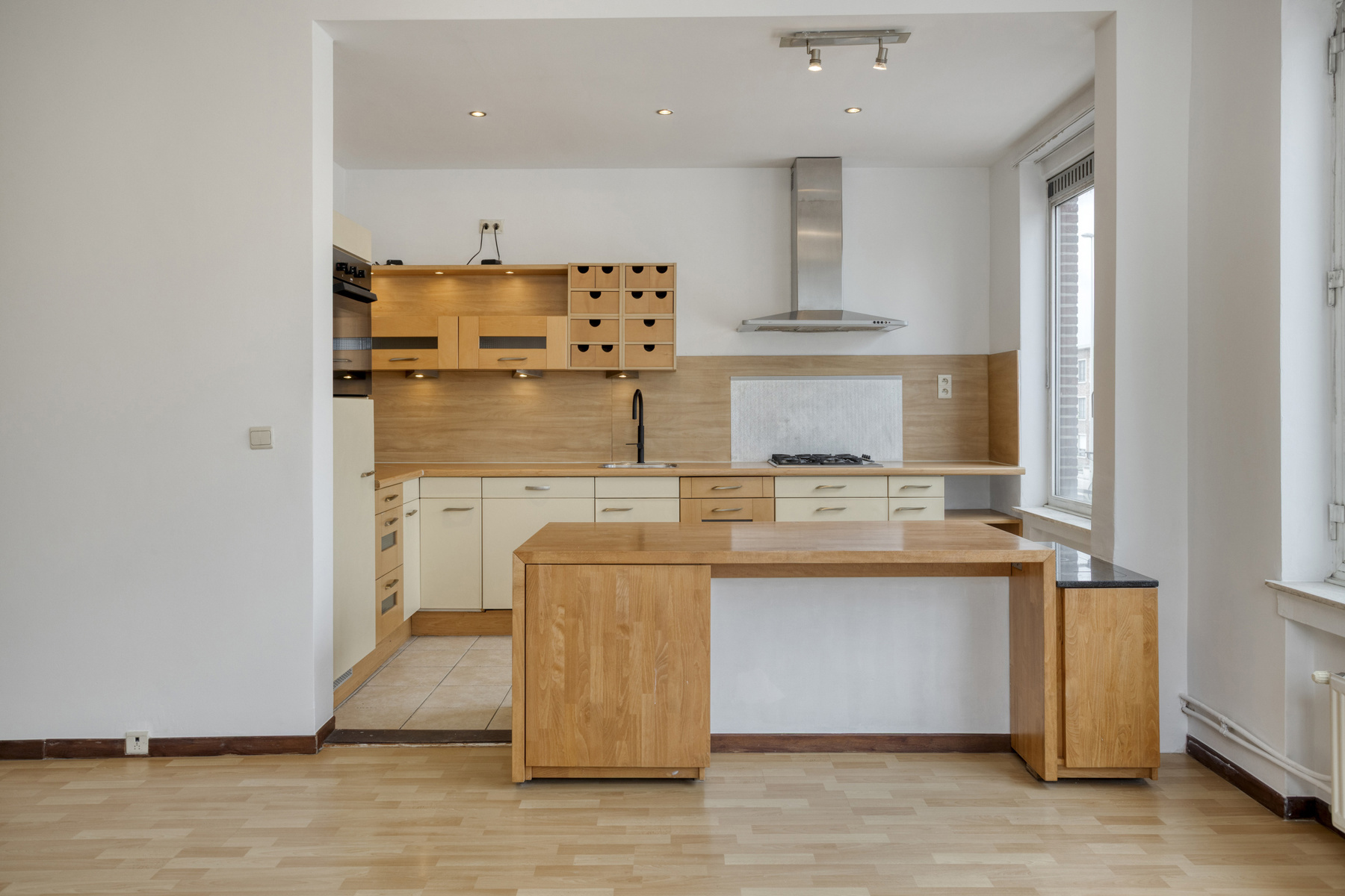 Ruim appartement met 2 slaapkamers en een terras in Lier. - foto 5