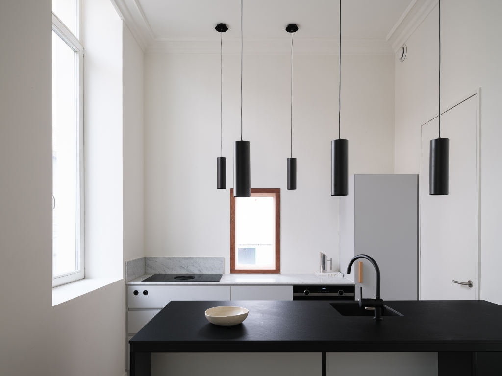 Architectural 1-bedroom apartment with terrace in the centre of Ghent - photo 2