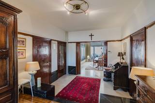 Deze ruime villa van 334 m²bewoonbare oppervlakte, gelegen op een perceel van 2994 m² in het rustige Herdersem, biedt 4 slaapkamers, een...