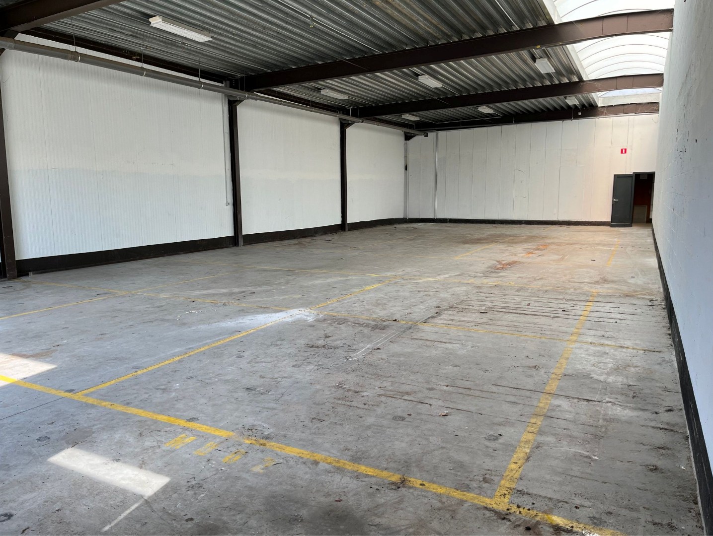 Magazijn, 240m², op industrieterrein, vlakbij E-313 - foto 5