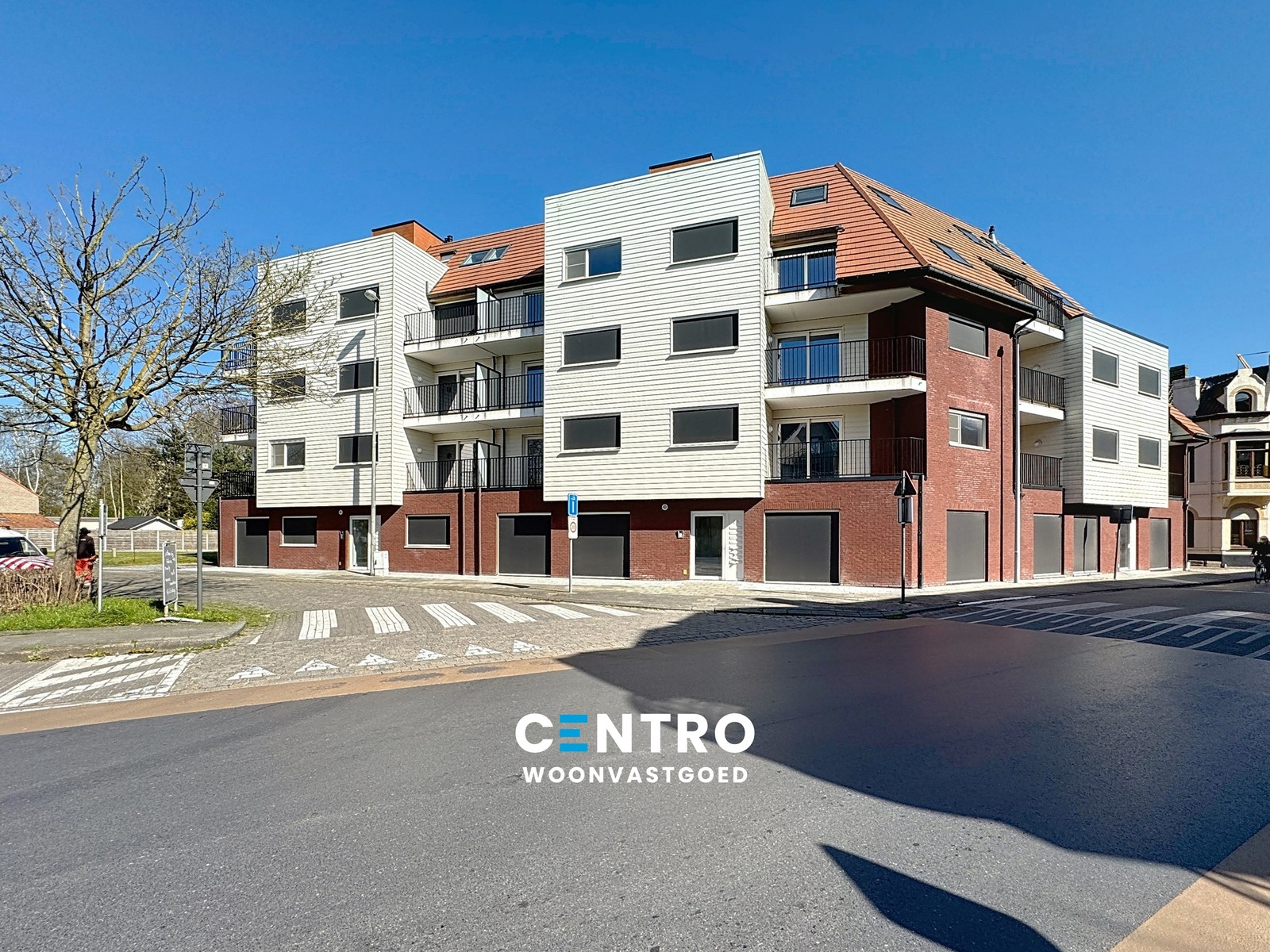 INVESTERING met 22 appartementen + aanpalend perceel projectgrond! - foto 1