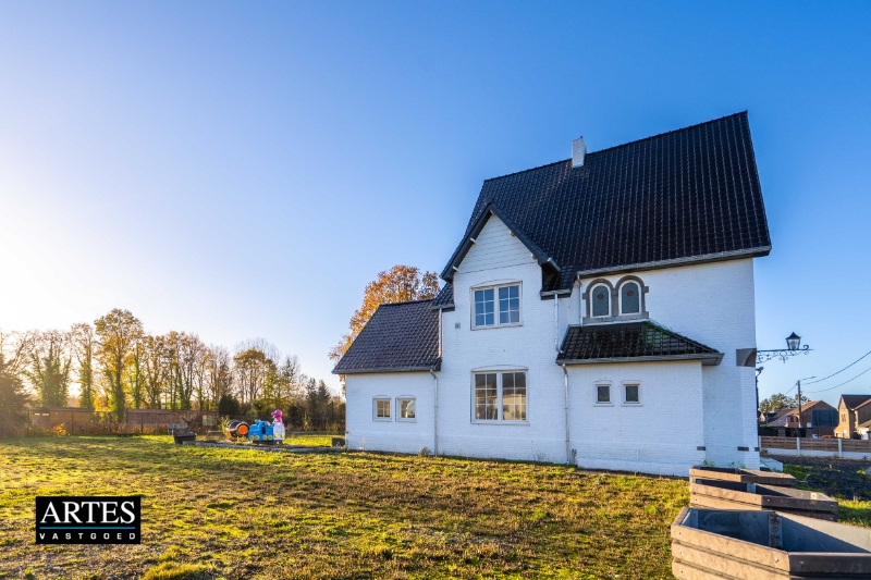 Charmante woning met 4 slaapkamers - foto 5