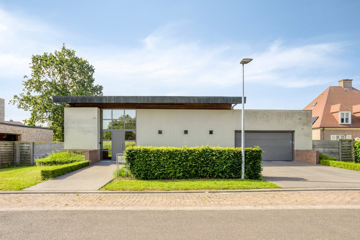 Ruime villa met 4 slaapkamers op 988 m² - foto 4
