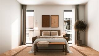 <p><span><strong>Nieuwbouwproject Prestige te Paal – Stijlvolle appartementen op een toplocatie in Paal centrum!</strong></span><br /><span>Welkom in dit exclusieve nieuwbouwproject, gelegen aan de Solferinostraat 8-10, te 3583 Paal, op een centrale locatie waar kwaliteit en comfort hand in hand gaan. </span><br /><span>Dit project bestaat uit 6 moderne appartementen die zich kenmerken door een stijlvolle, hedendaagse architectuur met een focus op licht en ruimte.</span></p><p><span><strong>Indeling appartement 1.3:</strong></span><br /><span>Dit appartement bevindt zich op de eerste verdieping.</span><br /><span>Inkomhal, toilet, berging, woonkamer met open keuken, badkamer, 1 slaapkamers en een ruim terras.</span></p><p><span>Kwaliteit en comfort staan centraal, en dat merk je in elk detail van dit unieke project. </span></p><p><span>Van ruime indelingen tot duurzame technieken, elk appartement is ontworpen met het oog op een comfortabele levensstijl. Het E-peil van E20 garandeert een energiezuinig woonklimaat.</span></p><p><span>Appartementen in het kort:</span></p><p><span>Gelijkvloers: Twee ruime appartementen met tuin aan de achterzijde van het gebouw.</span><br /><span>Eerste verdieping: Drie één-slaapkamer appartementen, elk voorzien van een ruim terras waar je volop kunt genieten van de buitenlucht.</span><br /><span>Tweede verdieping: Het exclusieve penthouse, ideaal voor wie op zoek is naar extra luxe en privacy.</span></p><p><span>De verwarming en warmwaterproductie wordt geregeld via een individuele warmtepomp, wat bijdraagt aan een lager energieverbruik en een duurzame manier van wonen. De vloerverwarming zorgt voor een aangename, gelijkmatige warmte in elk appartement.</span></p><p><span>Daarnaast is elk appartement uitgerust met een ventilatiesysteem D, conform de EPB-eisen. Dit garandeert een gezond binnenklimaat met voldoende frisse lucht, het hele jaar door.</span></p><p><span>De afwerking van de appartementen gebeurt volgens het lastenboek, waarbij de koper de keuze heeft voor bepaalde materialen en afwerkingen. Zo kun je jouw nieuwe appartement volledig personaliseren.</span></p><p><span>De vermelde prijs is exclusief de parkeerplaats en kelderberging, de aansluiting van de nutsvoorzieningen, basisakte, btw, registratierechten grond.</span><br /><span>Parkeerplaats en kelderberging verplicht bij aan te kopen.</span></p><p><span>*Aankoop aan 6% btw mogelijk, indien u aan de voorwaarden voldoet.</span></p>