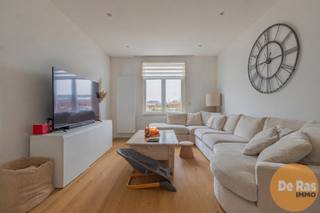 EERSTE KIJKDAG 21/02/2026 VANAF 10U (op afspraak!! 053.65.60.65)Humbeek – Op een uitzonderlijke ligging langs het kanaal Brussel–Willebroek vindt u...