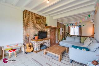 Charmante woning met 2 slaapkamers & prachtig uitzicht in Kampenhout Deze halfopen bebouwing combineert comfortabel wonen met een praktische en...