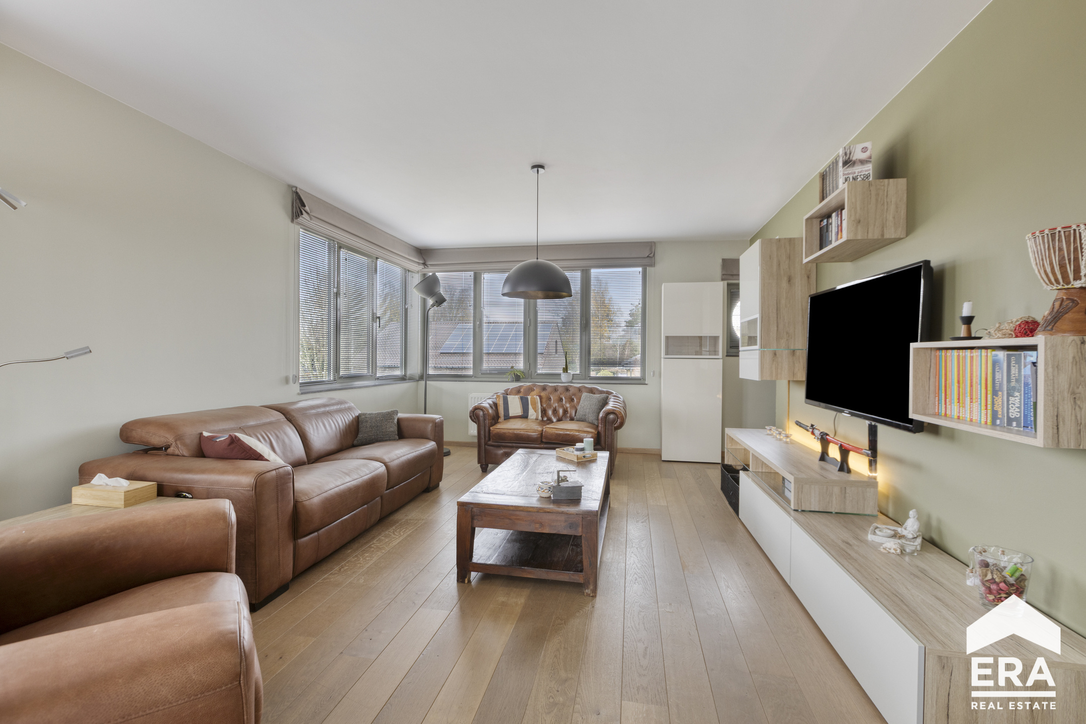 Prachtig ruim (174m2) appartement te koop in Lommel. - foto 2