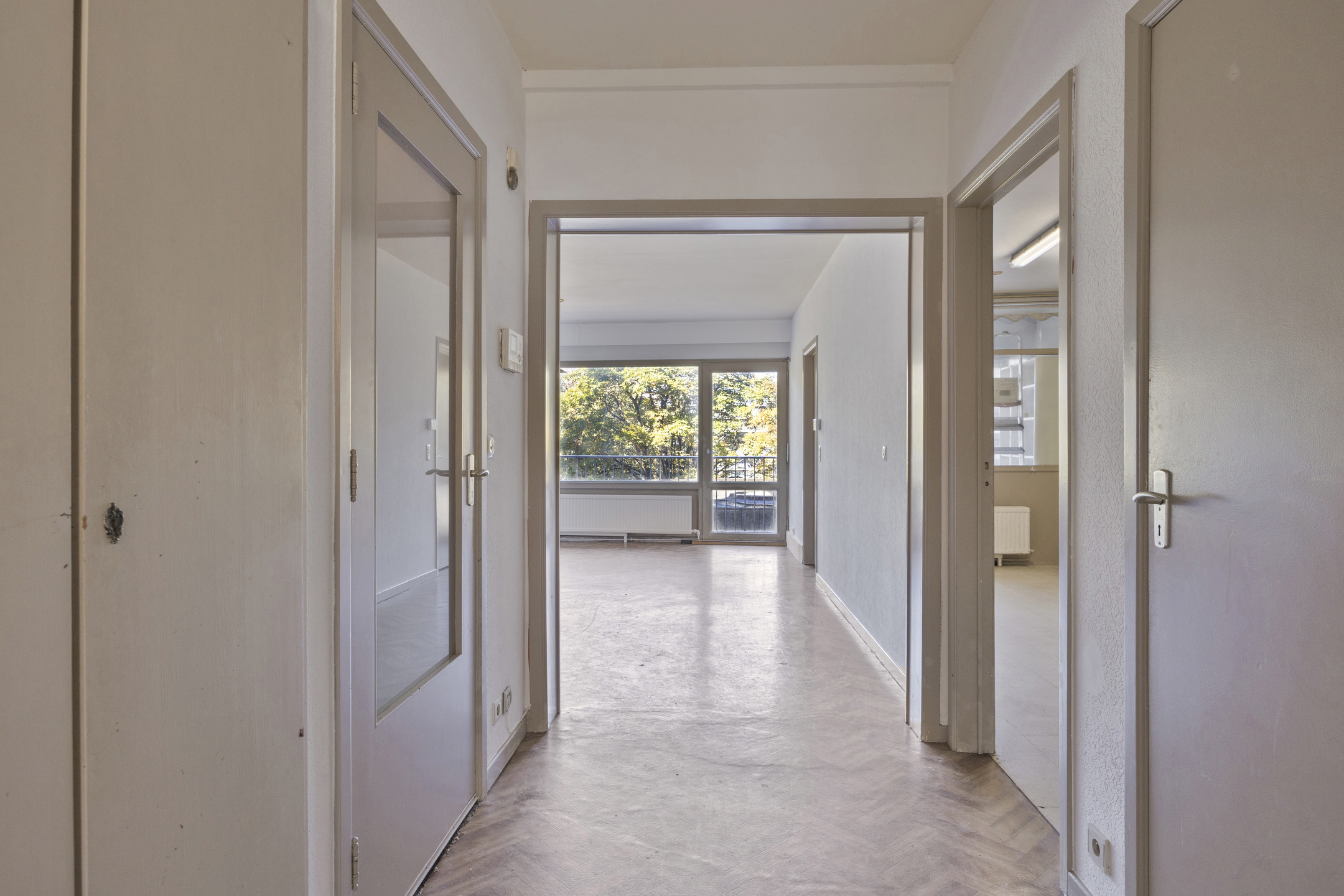 Appartement 1 kamer, twee terrassen, uitstekende locatie! - foto 4