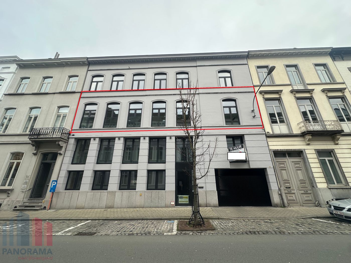 Stijlvolle kantoorruimte van 233 m² te huur in hartje Kortrijk - photo 3