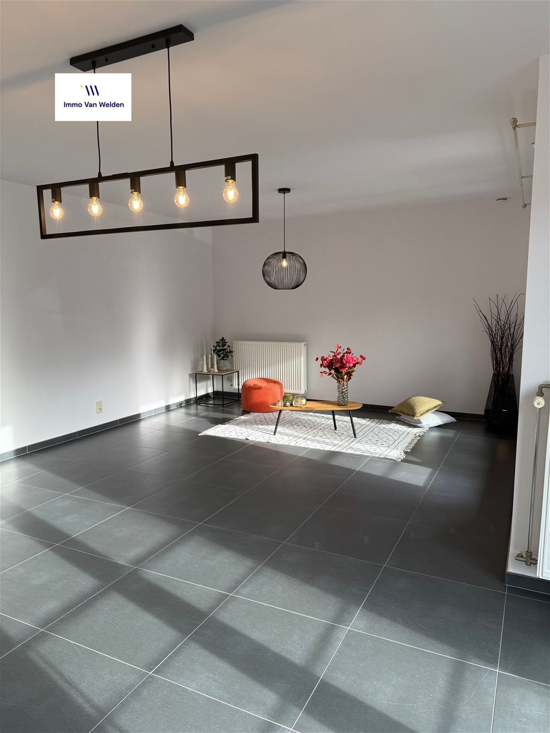 Stijlvol appartement met 2 slaapkamers, terras en garage - foto 4