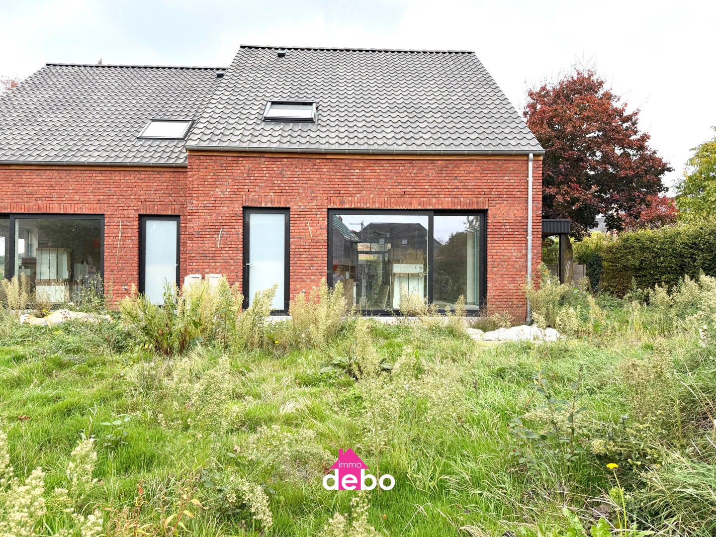 Moderne halfopen nieuwbouwwoning met ruime tuin en carport op 419 m² - foto 2