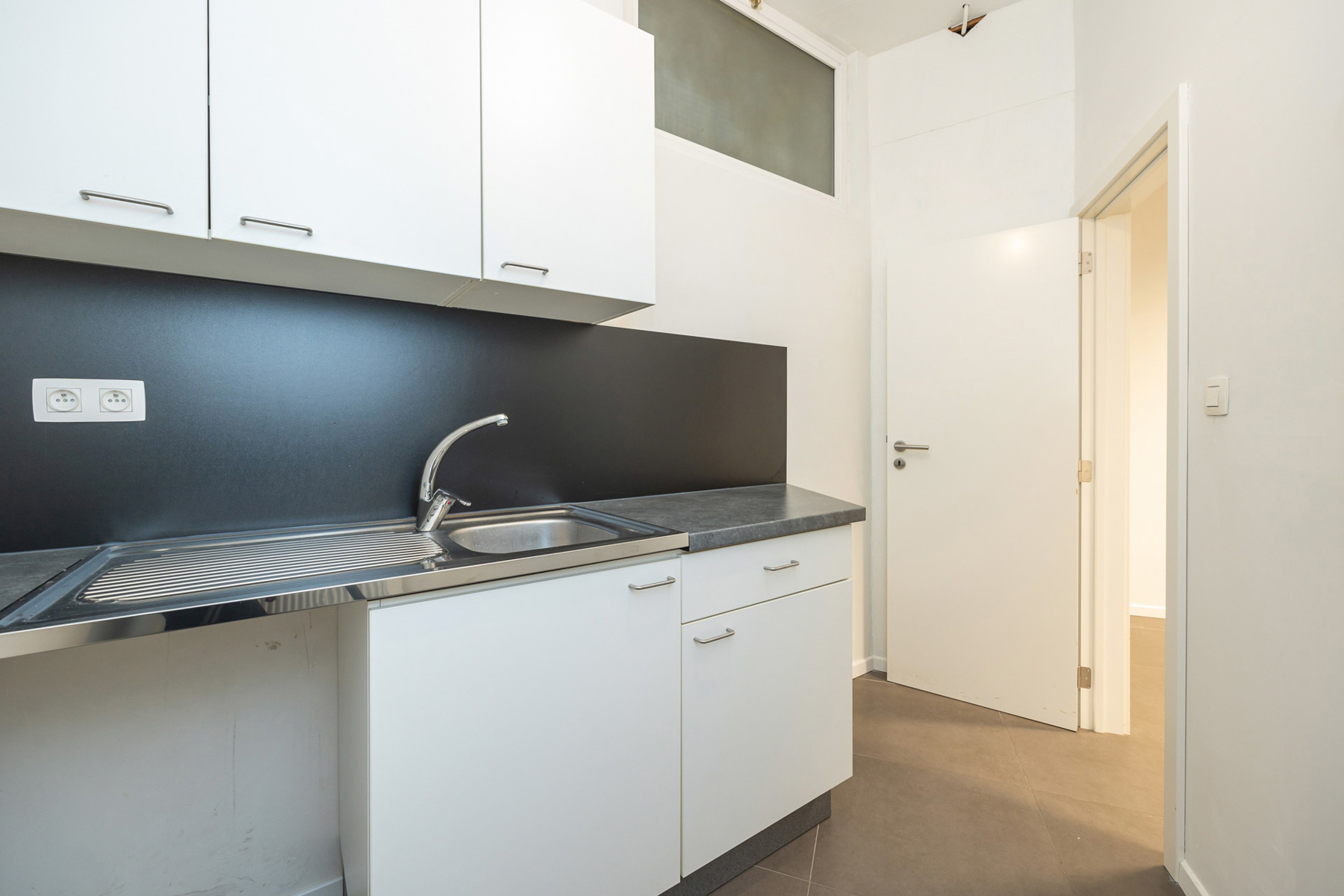 Handelsruimte op toplocatie in Mortsel - foto 4