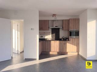 Ruim 2-slaapkamerappartement op toplocatieZit u graag dicht bij de stad en het openbaar vervoer? Neemt u vaak de fiets? Dit appartement is gelegen op...